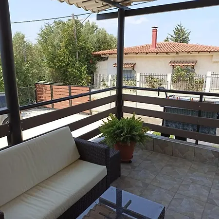 Johnny 's Private House *