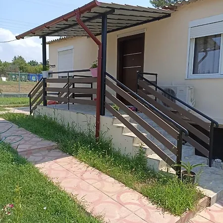 Johnny 's Private House