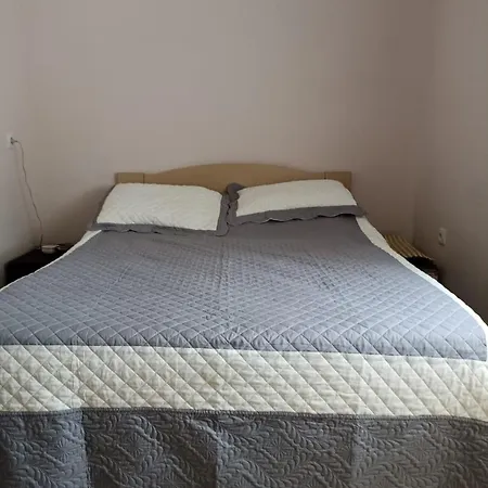 Johnny 's Private House * Nea Michaniona