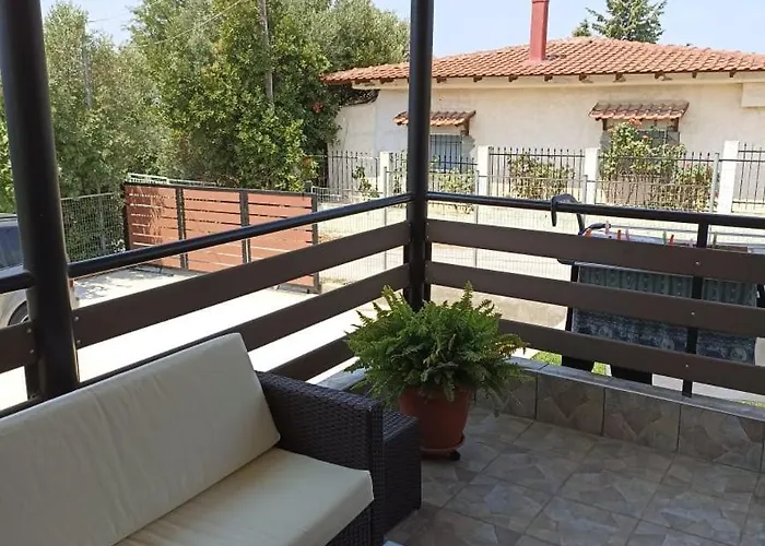 Johnny 's Private House *