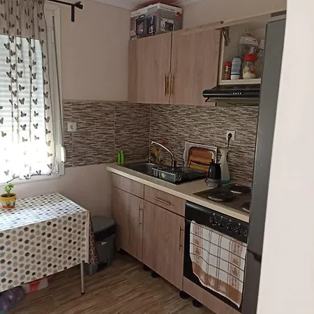 Johnny 's Private House Nea Michaniona