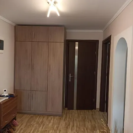 Johnny 's Private House *